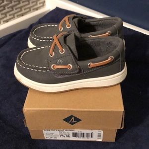 Worn once! Grey Sperry boat shoe size 7.5